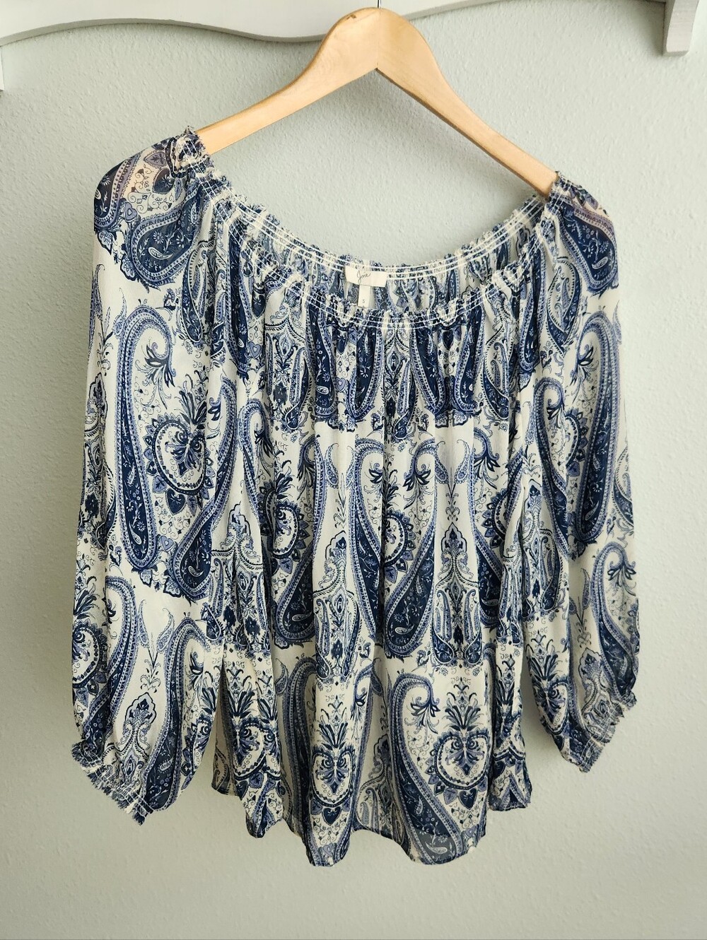 Joie Blue And White Silk Paisley Top Size Small